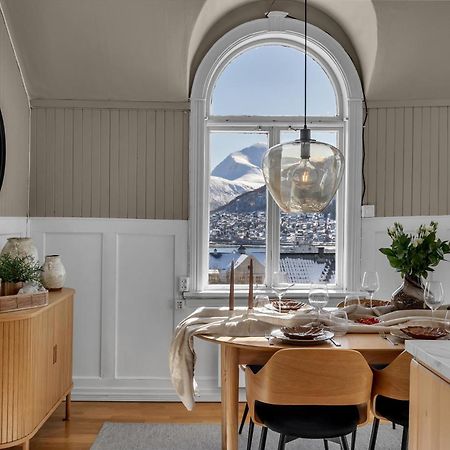 Lovely City Center Apartment With Amazing Views And Free Parking! Tromsø Exteriér fotografie