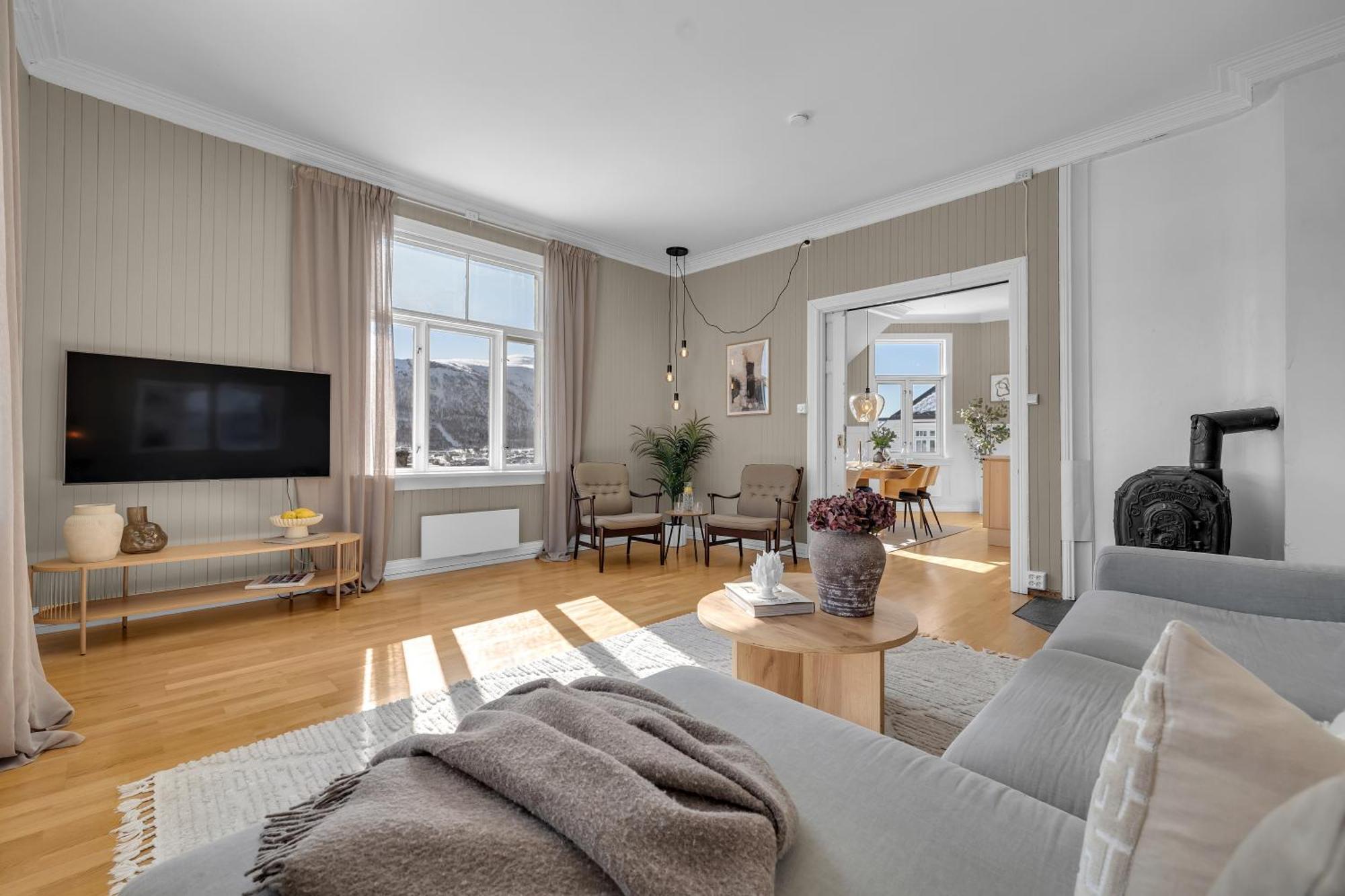 Lovely City Center Apartment With Amazing Views And Free Parking! Tromsø Exteriér fotografie