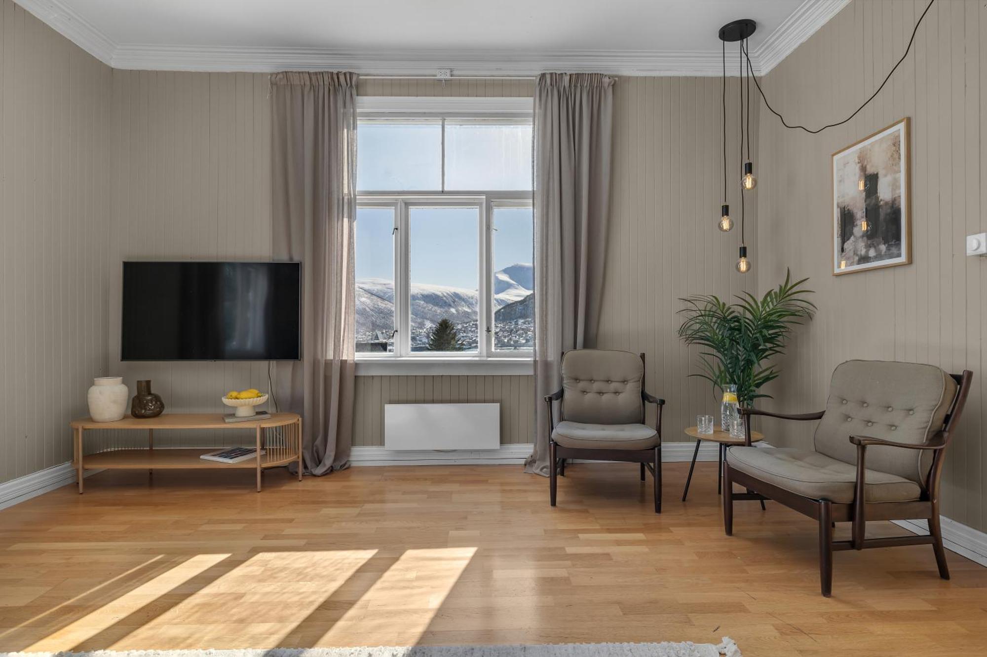 Lovely City Center Apartment With Amazing Views And Free Parking! Tromsø Exteriér fotografie