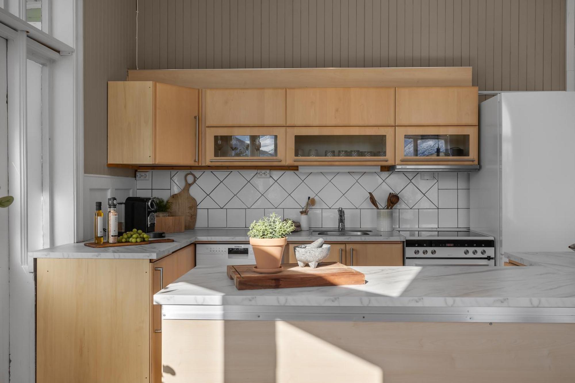 Lovely City Center Apartment With Amazing Views And Free Parking! Tromsø Exteriér fotografie